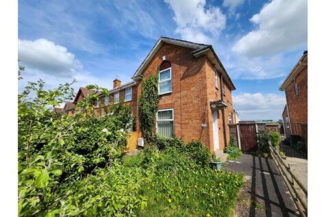 Bristol Road, Bridgwater, TA6 3 bed end of terrace house for sale
