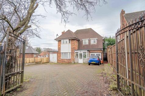6 bedroom detached house for sale