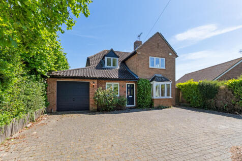 Newport Road, Essex CB11 3 bed detached house for sale