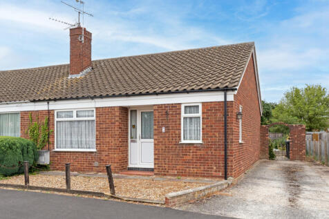 Cherry Garden Lane, Saffron Walden CB11 2 bed bungalow for sale