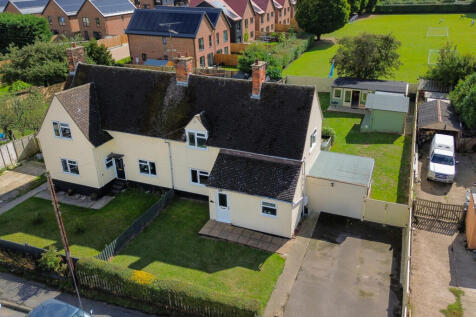 Frambury Lane, Saffron Walden CB11 3 bed semi
