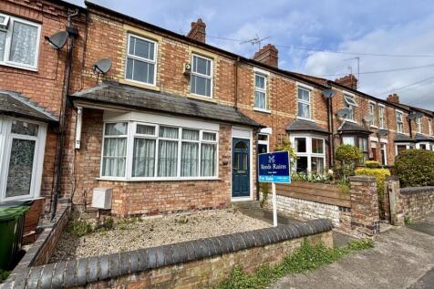 Windsor Road, Worcestershire WR11 4 bed terraced house for sale
