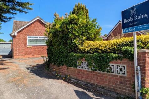 Village Street, Evesham WR11 3 bed bungalow for sale