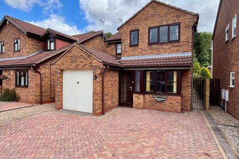 Elmside, Worcestershire WR11 3 bed detached house for sale
