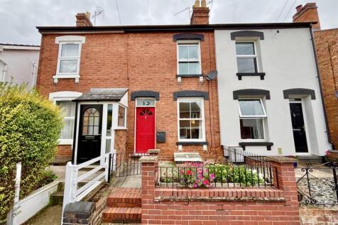 Middle Road, Worcestershire WR2 2 bed terraced house for sale