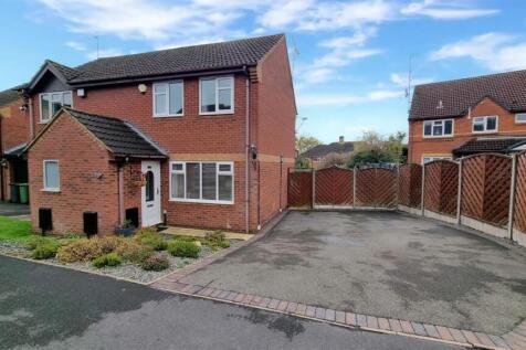 2 bedroom semi-detached house for sale