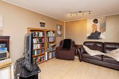 Range Court, West Yorkshire HX3 1 bed apartment for sale