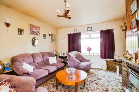 Illingworth Road, West Yorkshire HX2 2 bed semi