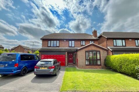 4 bedroom detached house for sale