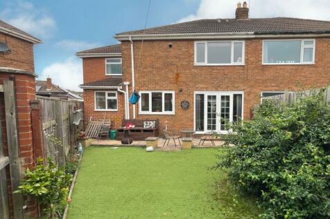 4 bedroom semi-detached house for sale