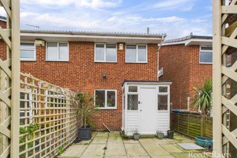 Carlow Close, North Yorkshire TS14 2 bed semi