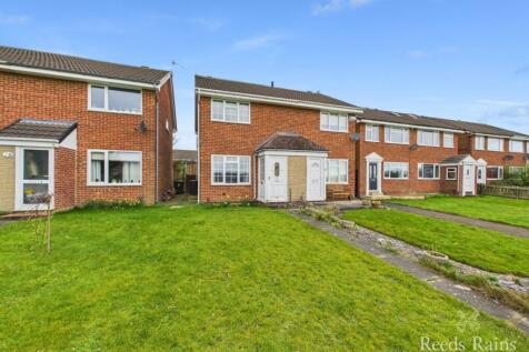 Carlow Close, North Yorkshire TS14 2 bed semi