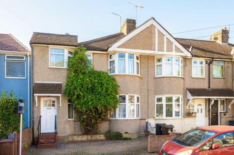 Saxon Avenue, Feltham TW13 3 bed house for sale