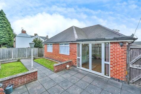 2 bedroom detached house for sale