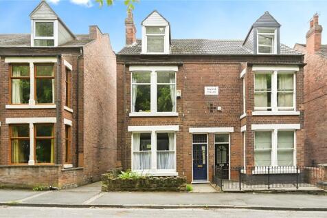 5 bedroom semi-detached house for sale