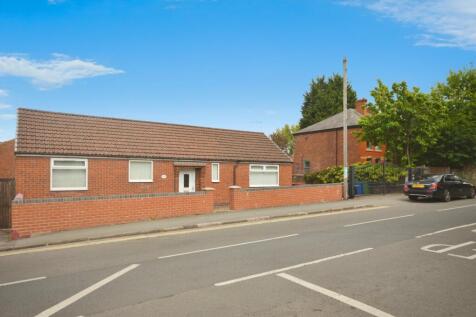 Mansfield Road, Chesterfield S41 2 bed bungalow for sale