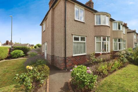 Newbold Avenue, Derbyshire S41 3 bed semi