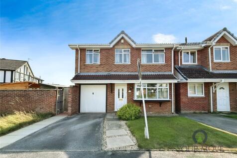 Fircroft Drive, Nottingham NG15 4 bed detached house for sale