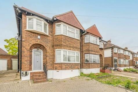 4 bedroom semi-detached house for sale