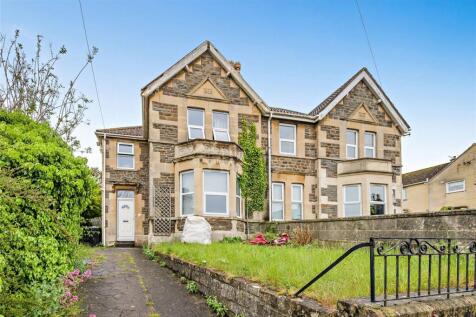 5 bedroom semi-detached house for sale