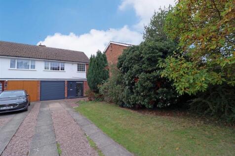 3 bedroom semi-detached house for sale