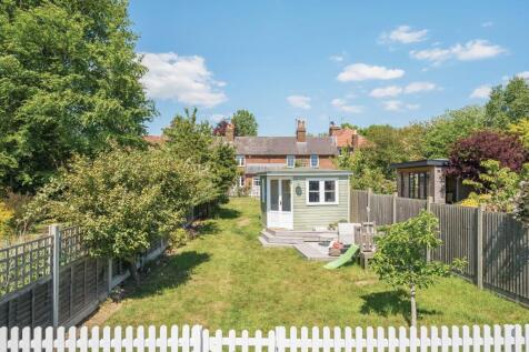 Phoenix Yard, Wateringbury, Maidstone 2 bed cottage for sale