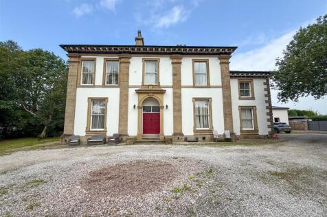 11 bedroom detached house for sale