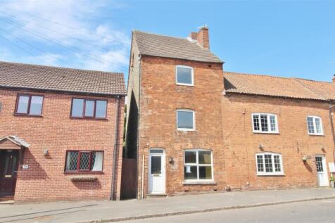4 bedroom end of terrace house for sale