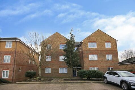 Anders Corner, Bracknell RG42 2 bed apartment for sale