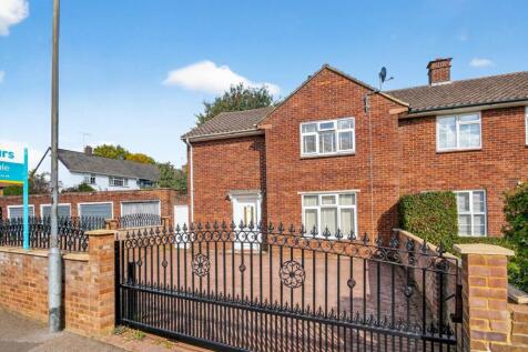 Crowthorne Road, Bracknell RG12 3 bed end of terrace house for sale