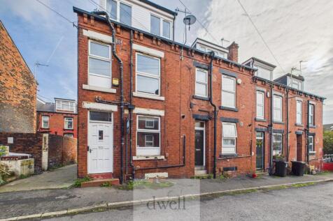 Kelsall Avenue, Hyde Park, Leeds, LS6 2 bed terraced house for sale