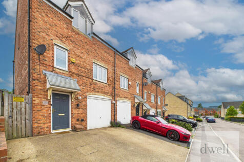 Towler Drive, Leeds, LS13 4 bed end of terrace house for sale