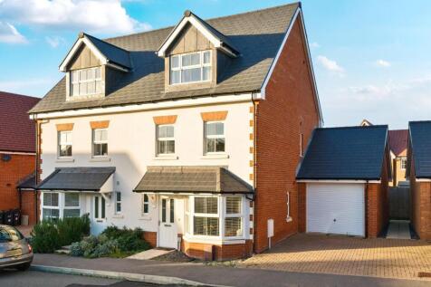 4 bedroom town house for sale