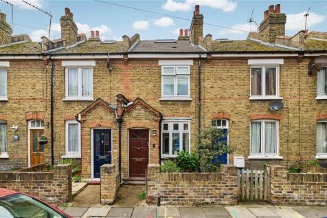 Alexandra Road, East Sheen, SW14 2 bed terraced house for sale