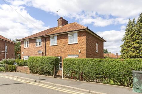 Greenstead Gardens, Putney, SW15 3 bed semi
