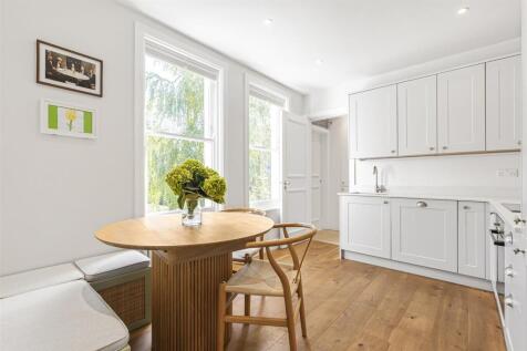 Putney Bridge Road, Putney 2 bed flat for sale