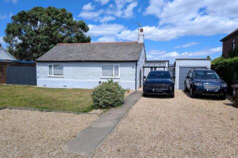 2 bedroom detached bungalow for sale