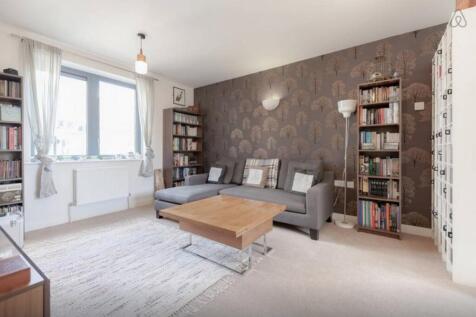 Shakespear Court, St. Georges Grove... 2 bed flat for sale