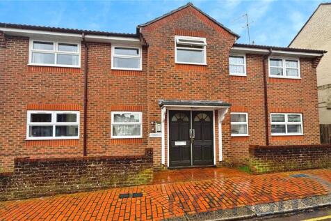 Gordon Road, Aldershot, Hampshire 2 bed apartment for sale