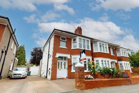 3 bedroom semi-detached house for sale