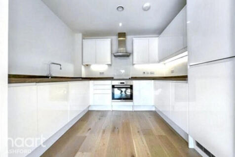 Leacon Road, Ashford 1 bed apartment for sale