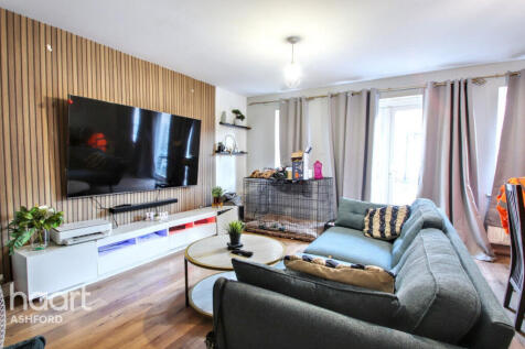 Violet Way, Ashford 5 bed townhouse for sale