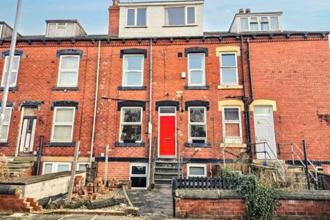 6 bedroom terraced house for sale