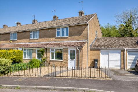 2 bedroom semi-detached house for sale