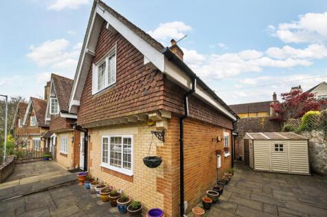 All Saints Cottages, Church Street... 2 bed semi