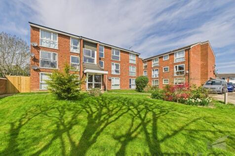 Hardwick Place, London Colney, St Albans 1 bed flat for sale