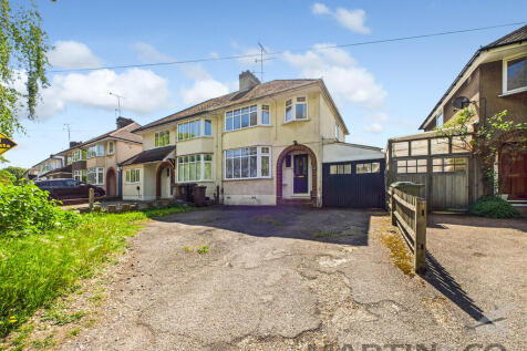 3 bedroom semi-detached house for sale