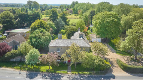 High Street, Bury St. Edmunds IP28 7 bed detached house for sale
