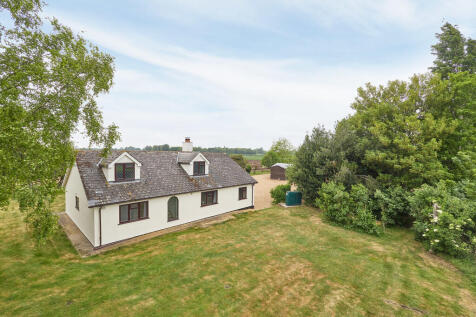 Prior Fen, Ely CB7 5 bed chalet for sale