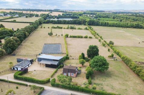 North Road, Cambridgeshire CB21 2 bed cottage for sale